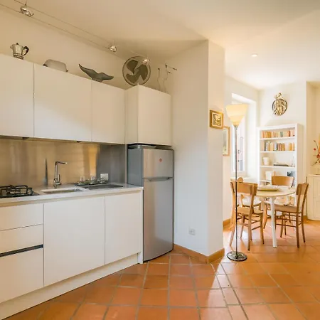 Appartement Dimora Del Borgo With Balcony In Saint Peter