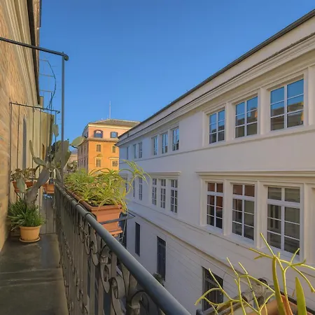 Appartement Dimora Del Borgo With Balcony In Saint Peter